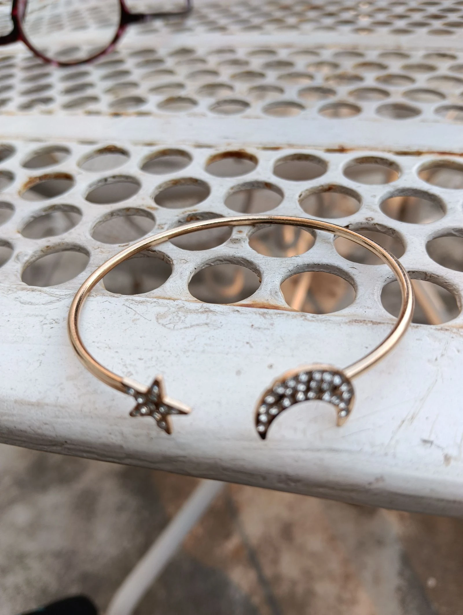 Bracelets doré étoiles et lune neuf
